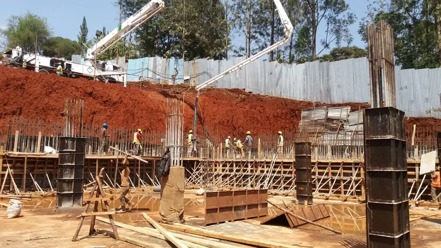 Concrete pump boom serving column pours